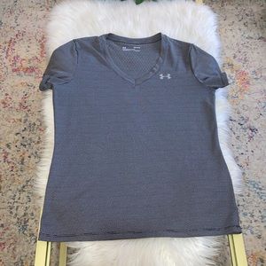Under Armour Loose Heat-gear Tee size Medium